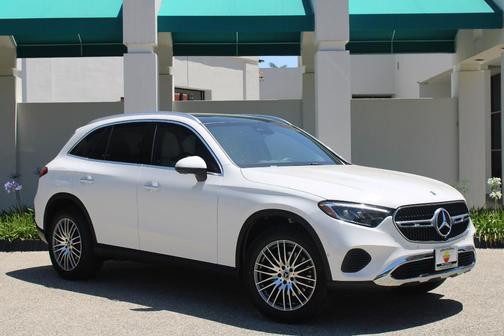 Polar White 2026 Mercedes-Benz GLC 300 Base
