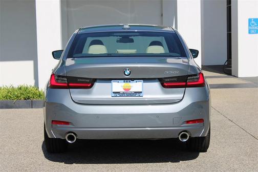 2025 BMW 330 330i