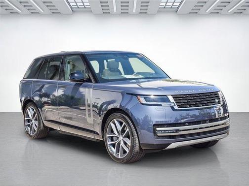 2025 Land Rover Range Rover P550e SE