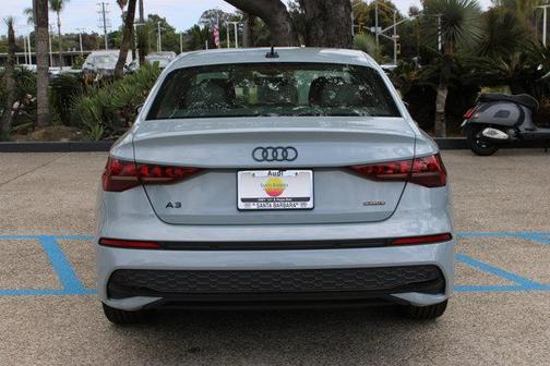 Arrow Gray Pearl Effect 2025 Audi A3 2.0T Premium