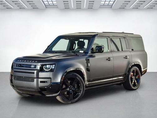 2026 Land Rover Defender V8