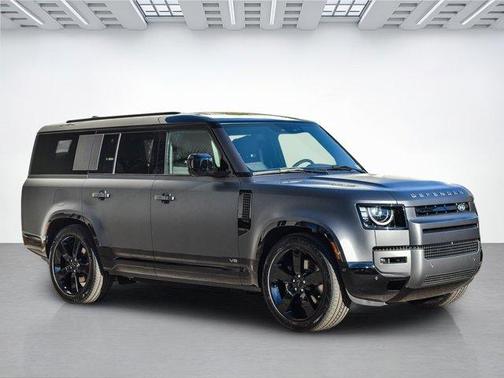 2026 Land Rover Defender V8