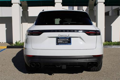 2023 Porsche Cayenne S Platinum Edition