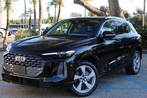 2025 Audi Q5 Premium Plus