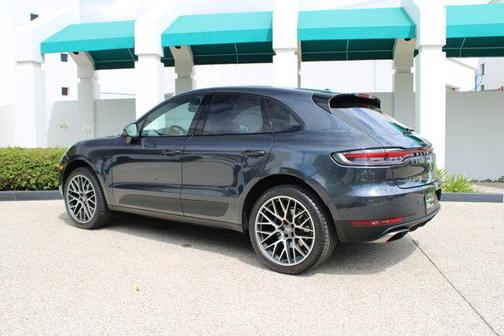 2020 Porsche Macan Base