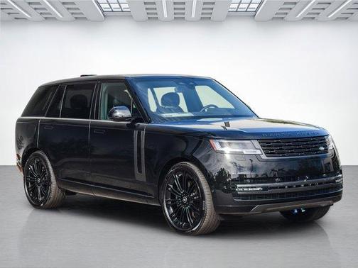 2025 Land Rover Range Rover P530 SE 7 Seat