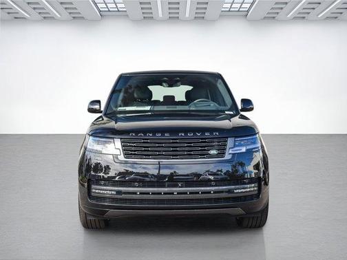 2025 Land Rover Range Rover P530 SE 7 Seat