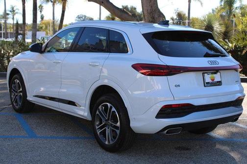 2025 Audi Q5 Premium Plus