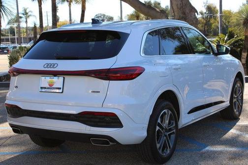 2025 Audi Q5 Premium Plus