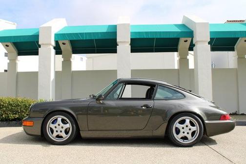 1990 Porsche 911 Carrera 4