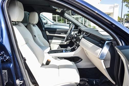 2025 Jaguar F-PACE P250 R-Dynamic S