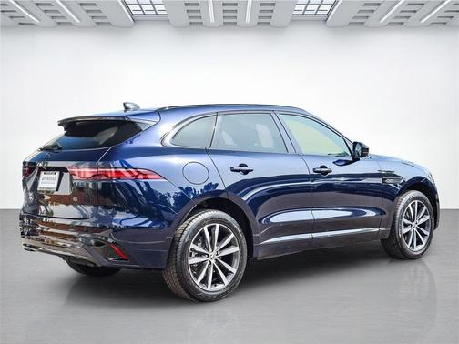 2025 Jaguar F-PACE P250 R-Dynamic S
