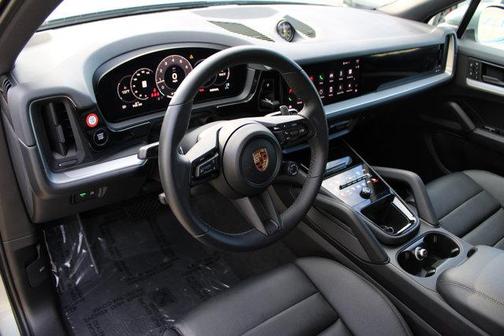 2025 Porsche Cayenne Base