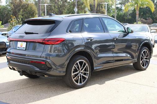 Tambora Flame 2026 Audi Q5 PLUS