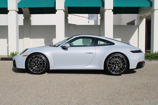 2026 Porsche 911 Carrera 4S