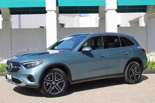 Verde 2026 Mercedes-Benz GLC 300 Base