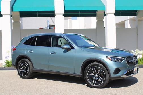 Verde 2026 Mercedes-Benz GLC 300 Base