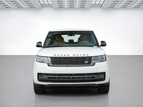 Ostuni Pearl White 2026 Land Rover Range Rover P400 SE
