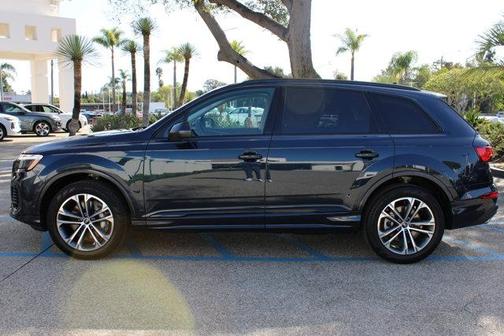 2026 Audi Q7 Premium