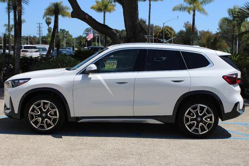 Alpine White 2026 BMW X1 xDrive28i