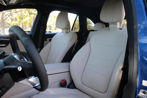 Starling Blue Metallic 2026 Mercedes-Benz GLC 300 Base