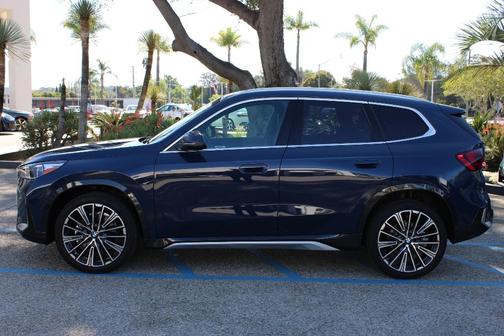 Night 2026 BMW X1 xDrive28i