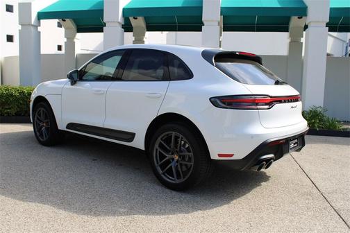 2025 Porsche Macan T