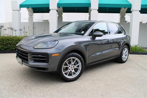 2025 Porsche Cayenne Base