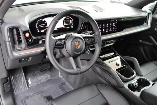 2025 Porsche Cayenne Base