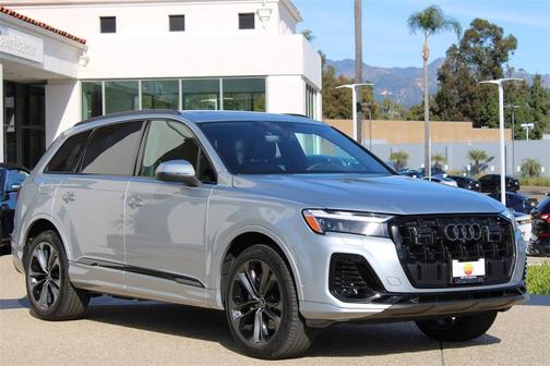 2025 Audi Q7 55 Premium Plus