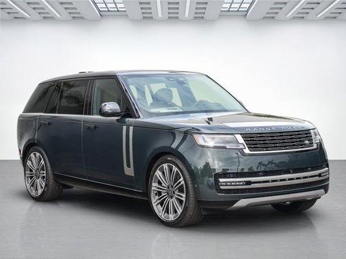 2025 Land Rover Range Rover P530 SE 7 Seat