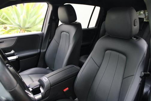 2022 Mercedes-Benz EQB 350 Base 4MATIC
