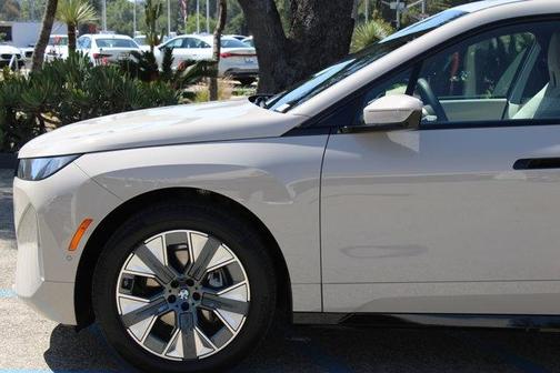 2026 BMW iX xDrive45