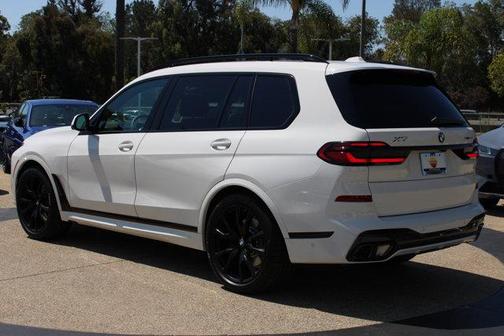 2026 BMW X7 xDrive40i