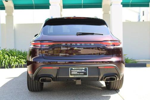 2024 Porsche Macan Base