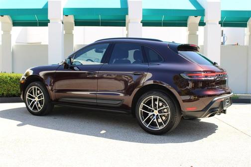 2024 Porsche Macan Base