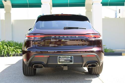 2024 Porsche Macan Base