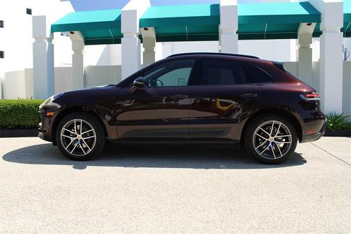 2024 Porsche Macan Base