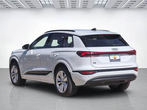 2025 Audi Q6 e-tron Premium