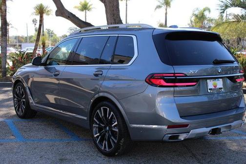 2026 BMW X7 xDrive40i