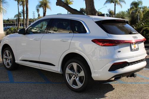 2025 Audi Q5 Premium Plus