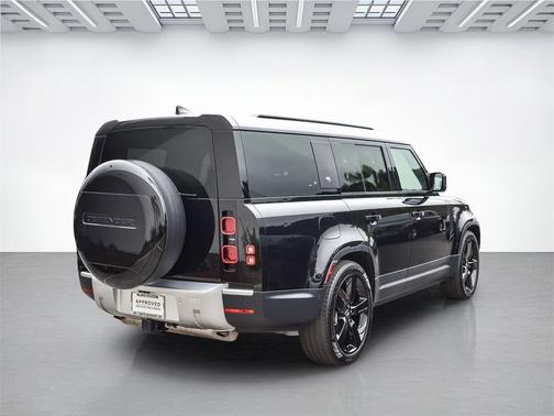 2024 Land Rover Defender P300 S