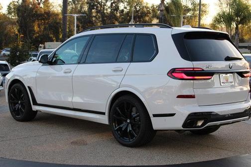 2026 BMW X7 xDrive40i
