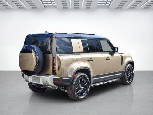 2025 Land Rover Defender S