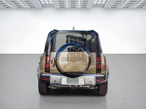 2025 Land Rover Defender S