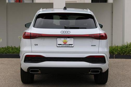 2025 Audi Q5 Premium