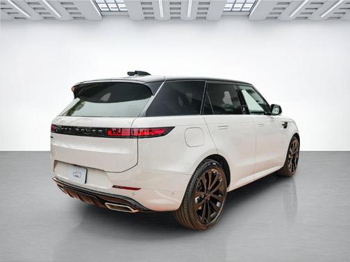 Borasco Grey 2026 Land Rover Range Rover Sport P400 Dynamic SE