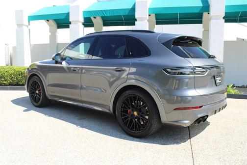 2021 Porsche Cayenne GTS