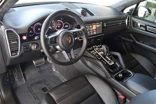 2021 Porsche Cayenne GTS