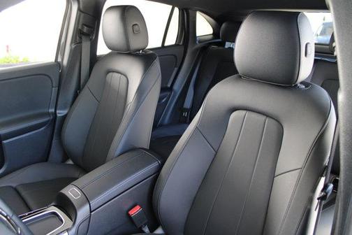 2025 Mercedes-Benz GLA 250 GLA 250